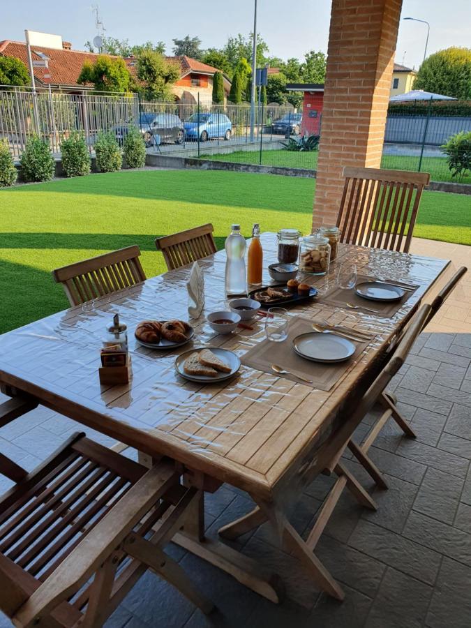 B&B Casa Sara Cassano dʼAdda Екстериор снимка